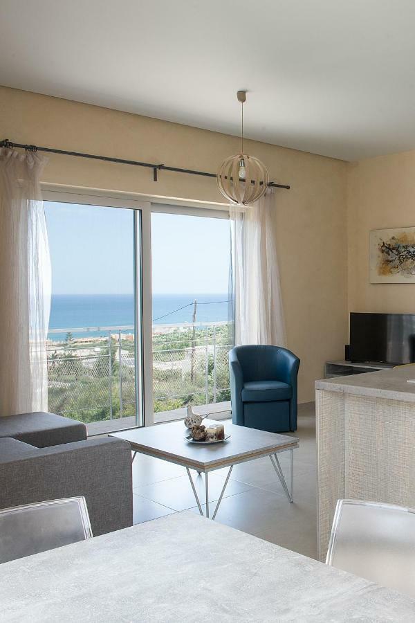 Pantanassa Villa Thalia Agia Marina Extérieur photo
