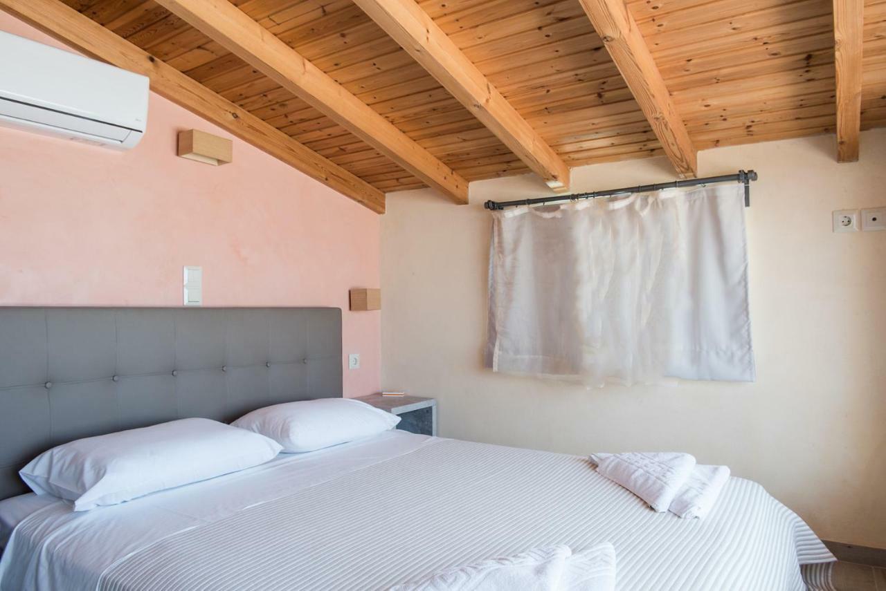 Pantanassa Villa Thalia Agia Marina Extérieur photo
